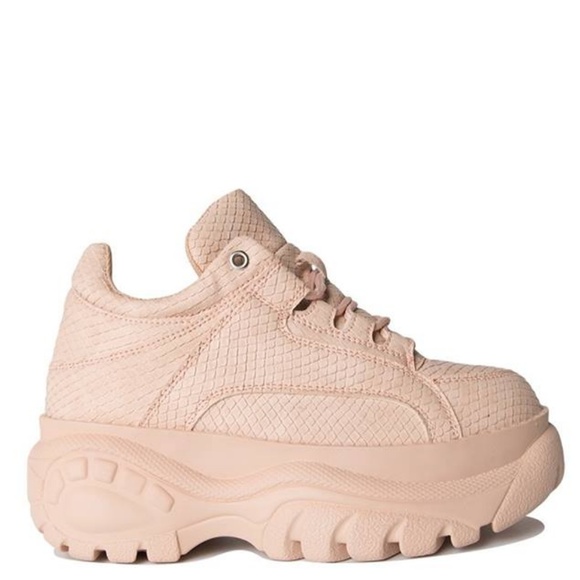 CAPE ROBBIN - Picture 5 of 7